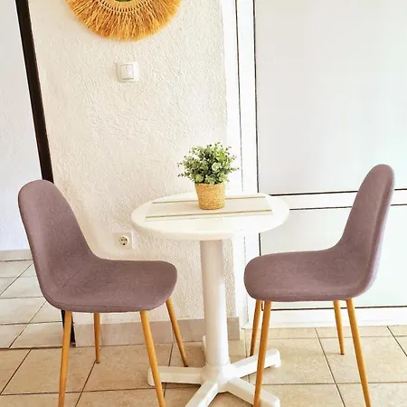 Apartment Dusper
